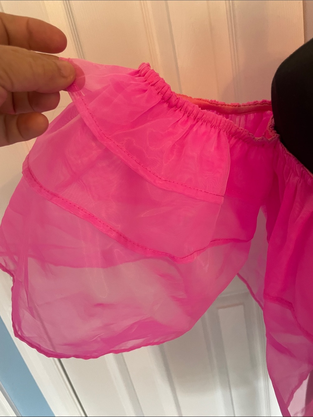 TCEC Hot Pink Ruffle Top L - Picture 3 of 4